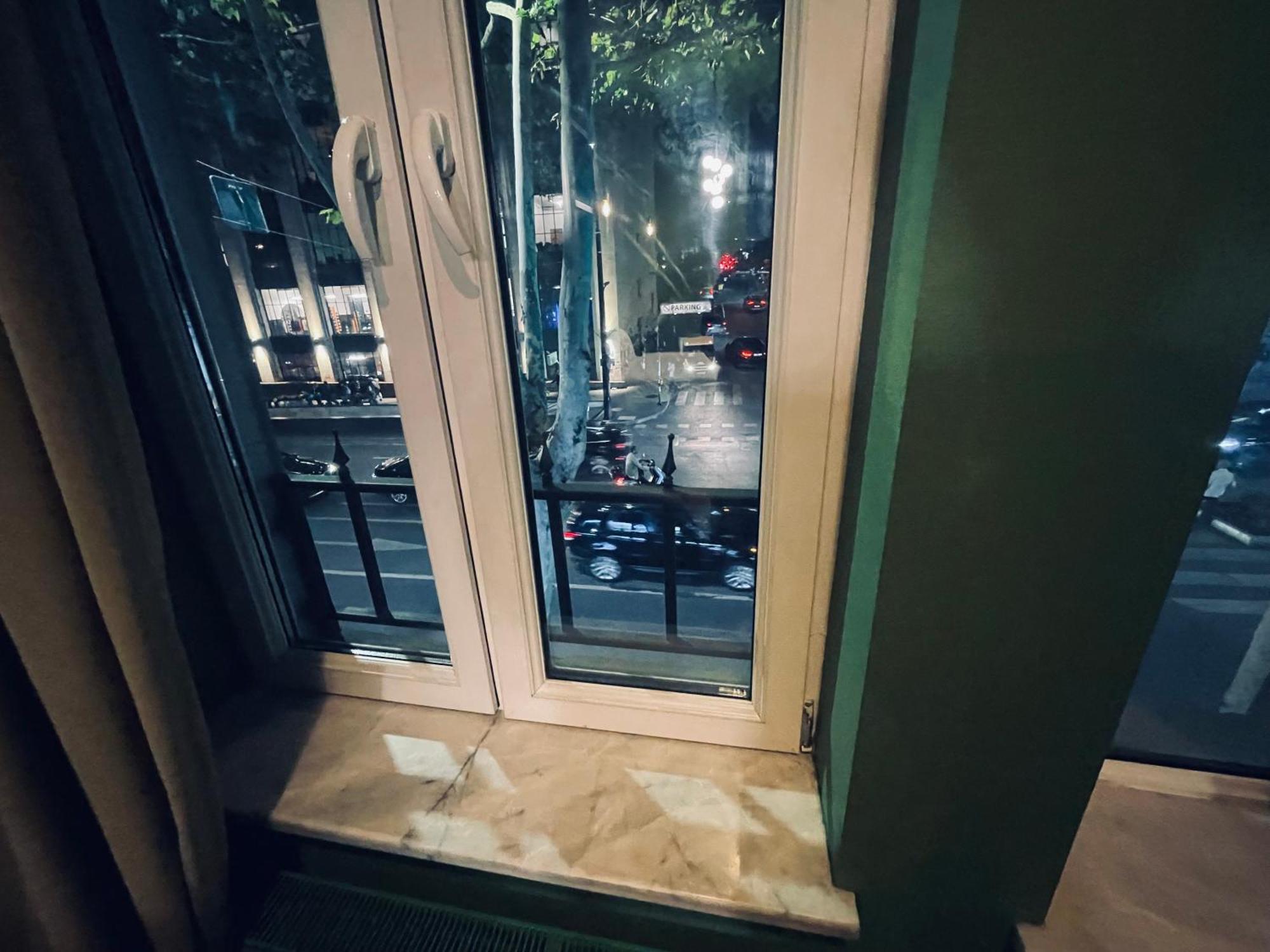 Freeze Inn Tbilisi Eksteriør bilde